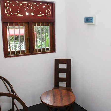 Shantha Surf Villa Велигама Экстерьер фото