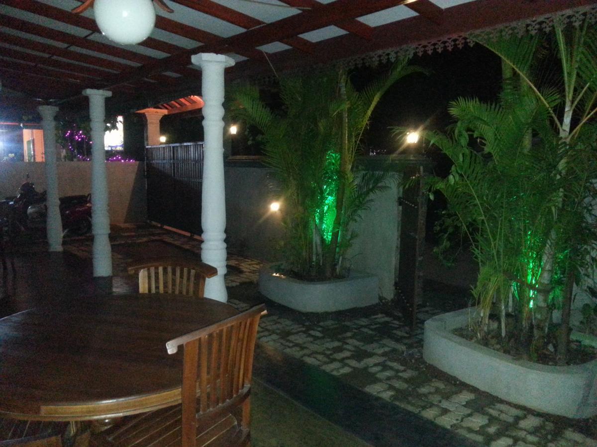 Shantha Surf Villa Велигама Экстерьер фото